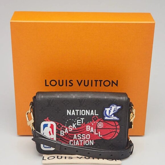 Louis Vuitton x NBA Black Monogram Leather Printed Messenger Bag - Picture 11 of 11
